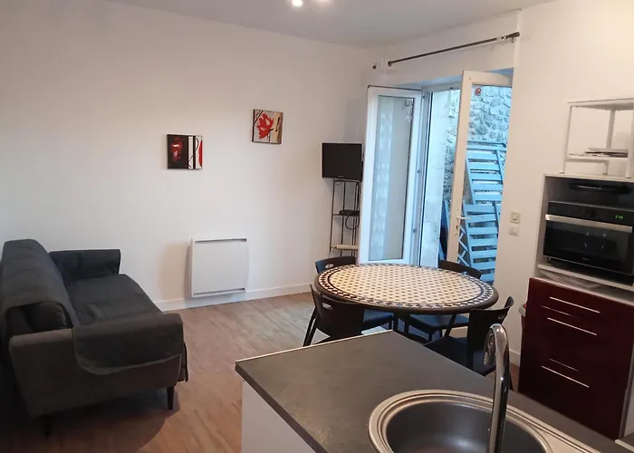 Maison De Village Au Calme
